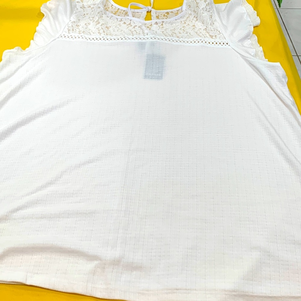 NWT torrid white lace smocked top 3x